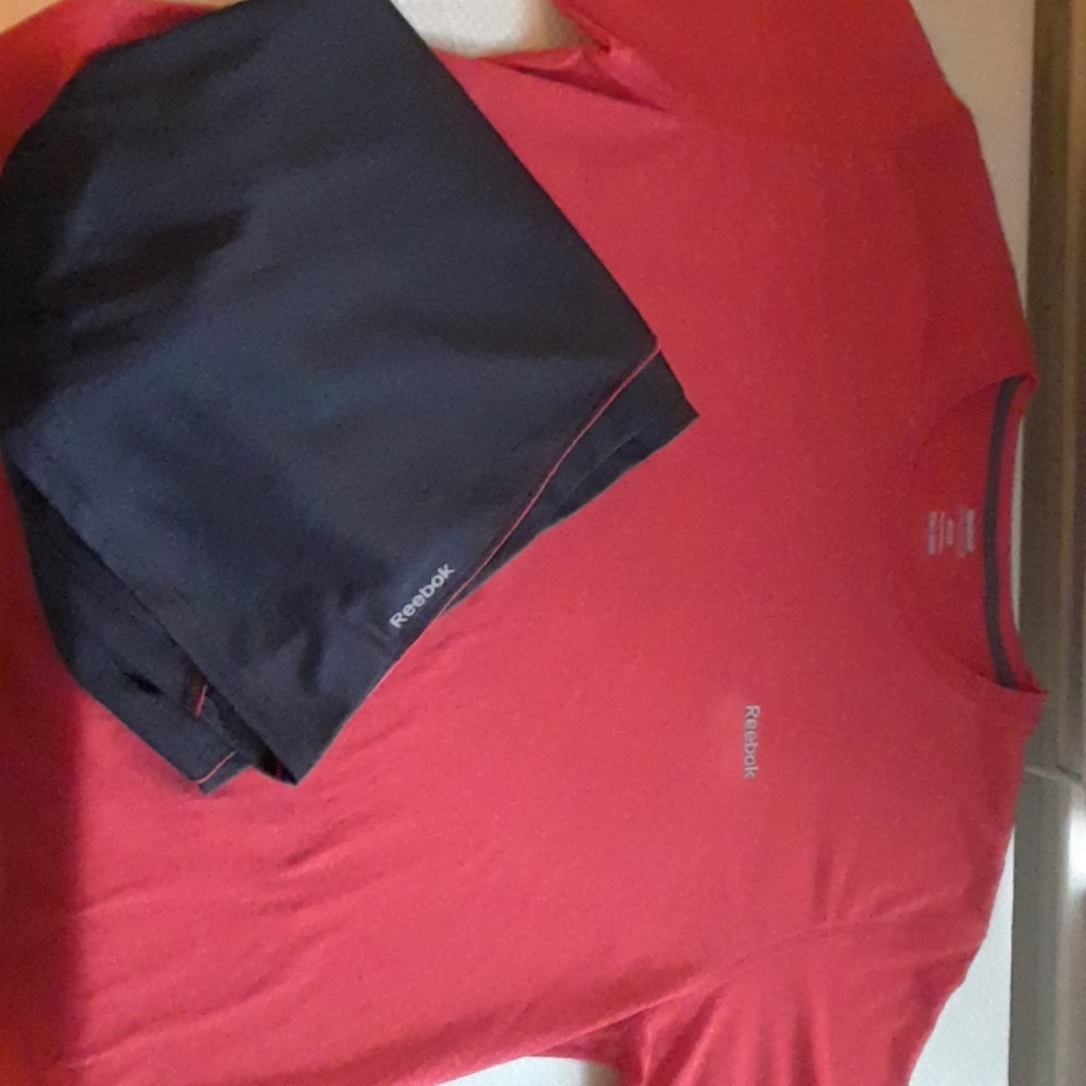 VINTAGE REEBOK ACTIVE WEAR